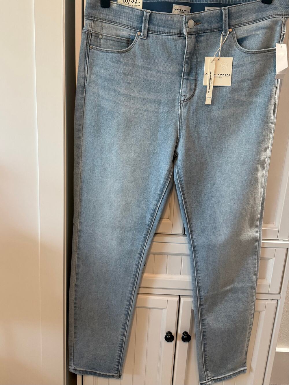 Curve Appeal Weekend Warrior 29-Inch High Rise Skinny Jeans sz 16 NWT